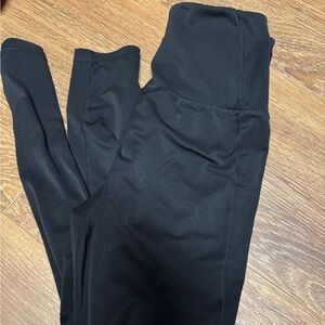 Amazon essentials black leggings